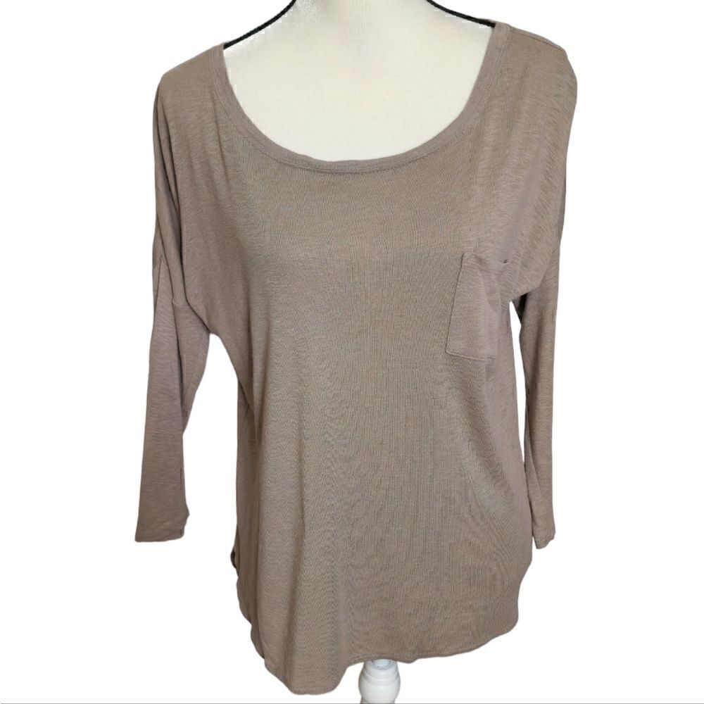 5/$20 Cynthia Rowley oversized top